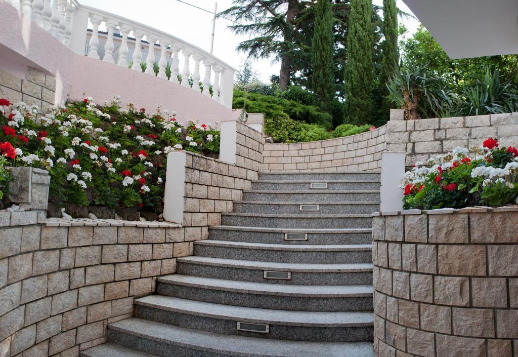 Hotel Vali Dramalj Crikvenica Esterno foto
