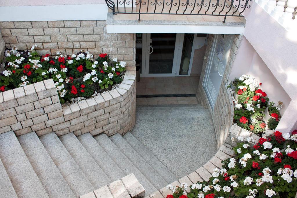 Hotel Vali Dramalj Crikvenica Esterno foto